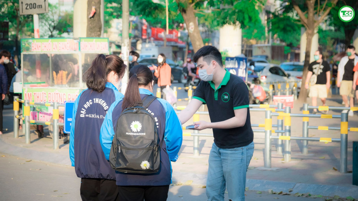 Hoạt động tại các trường học cùng laptoptcc