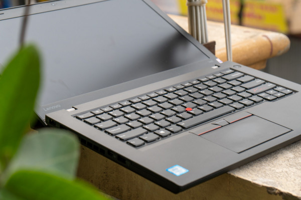 Laptop cũ Lenovo Thinkpad T460 Core i7*6600U, 8GB, SSD 256GB, 14