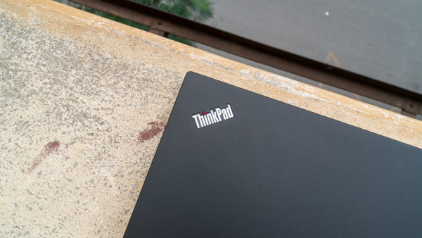 Laptop cũ Lenovo Thinkpad T460 Core i7*6600U, 8GB, SSD 256GB, 14