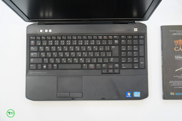 Dell Latitude E5530 i5 3210M | RAM 4 GB | SSD 120G | 15.6” HD | Card on
