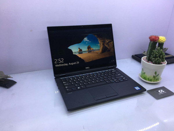 Laptop Dell Latitude 7389/ i7 7600U/ RAM 16GB/ Ổ SSD 256GB/ MÀN 13.3 Full HD Cảm Ứng Gập 360