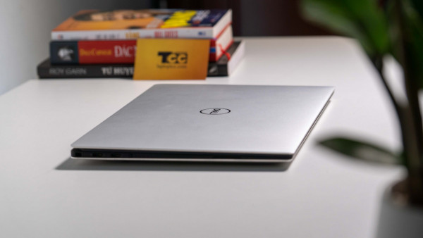 Laptop Cũ Dell XPS 13 9370 |i5-8250U | Ram 8GB | SSD 256GB |13.3 Inch Full HD (1920 x 1080)| Intel UHD Graphics 620