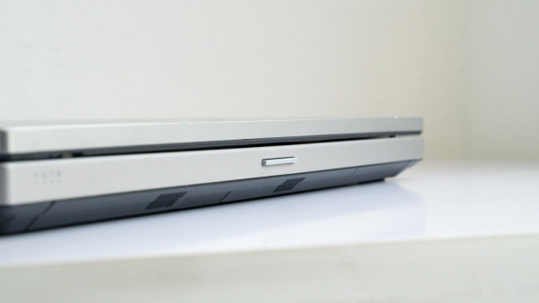 Laptop Cũ Hp Elitebook 8570p i5 3320M | RAM 4G | HDD 250G | 15.6'' HD | VGA RỜI AMD 7570M