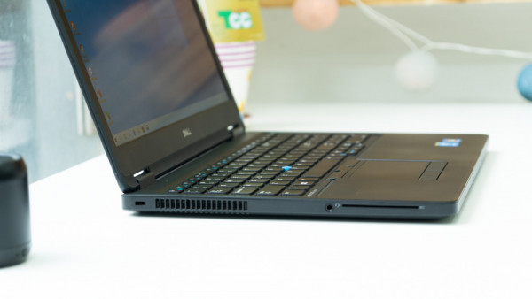 Laptop Cũ Dell Latitude E5550 Core i7