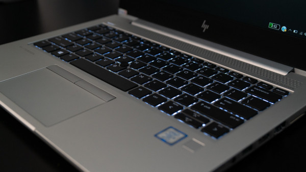 Laptop cũ HP ELITEBOOK 830 G5 CORE I5- 8250U/ RAM 8GB DDR4/ SSD 250GB/ MÀN 13