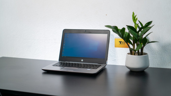 Laptop cũ HP ELITEBOOK 820 G3 CORE I7 6200U/ 8G DDR4 / SSD 256GB / 12.3
