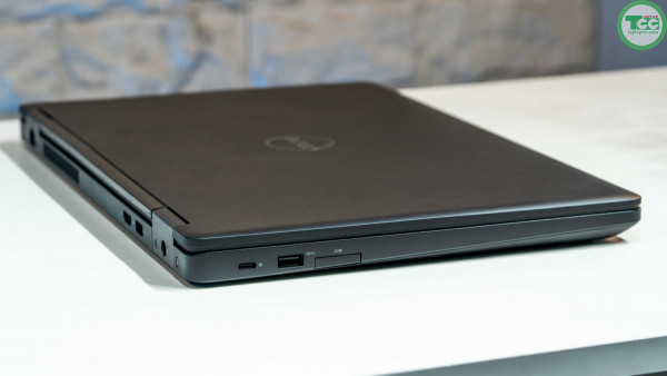 Laptop cũ Dell Precision 3520  Core i7- 6820HQ| RAM 8GB| SSD 256GB| 15.6 inch FHD| Nvidia Quadro M620