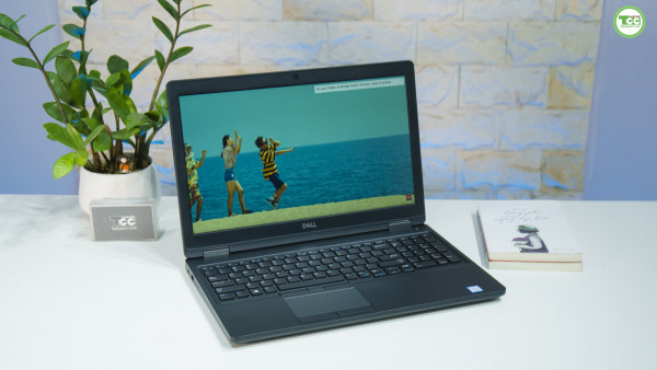 Dell Precision 3530 Core i7-8850H / RAM 16GB / SSD 256GB / FHD / Nvidia Quadro P600 4GB GDDR5