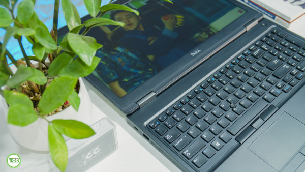 Dell Precision 3530 Core i7-8850H / RAM 16GB / SSD 256GB / FHD / Nvidia Quadro P600 4GB GDDR5