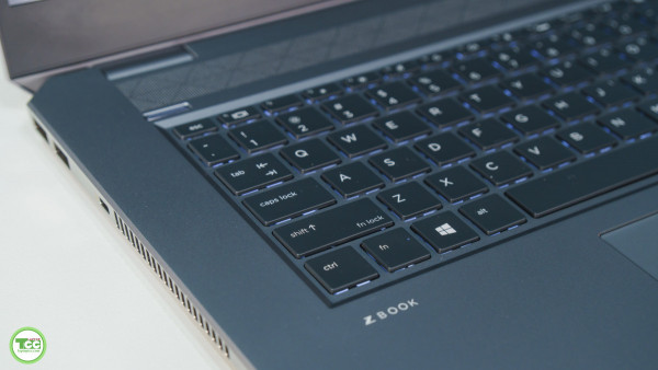 HP ZBook Studio G5 / i7-8850H / RAM 16GB / SSD 256GB / 15.6 4K/ P1000