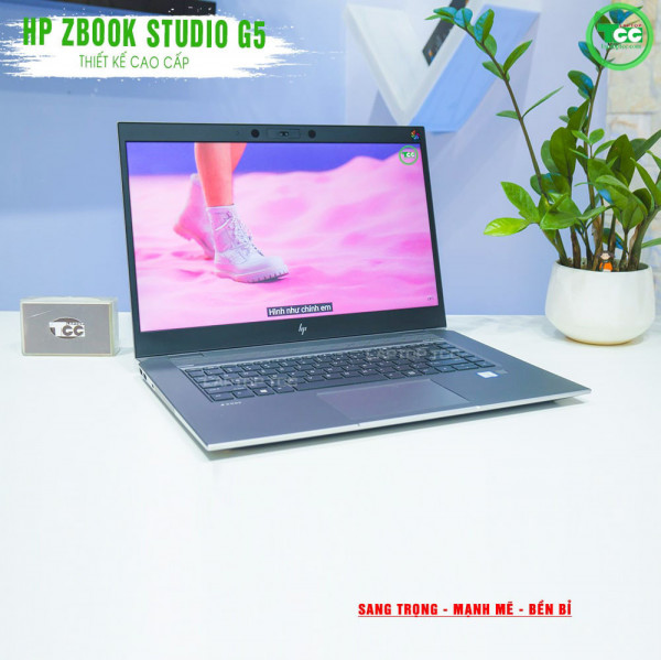 HP ZBook Studio G5 / i7-8850H / RAM 16GB / SSD 256GB / 15.6 4K/ P1000