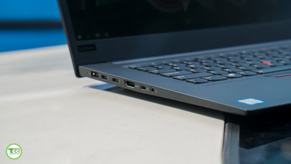 Lenovo ThinkPad P1 Gen 2 / i7- 9750H / RAM 16GB / SSD 512GB / Quadro T1000 / 15.6 Full HD