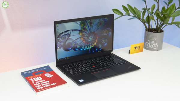 (US) Lenovo ThinkPad X1 Carbon Gen 7 / Core i7-8565U/ RAM 8GB / M.2 PCIe 256GB / 14