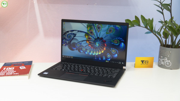 Lenovo ThinkPad X1 Carbon Gen 7 / Core i5 8365U / RAM 8GB / M.2 PCIe 256GB / 14