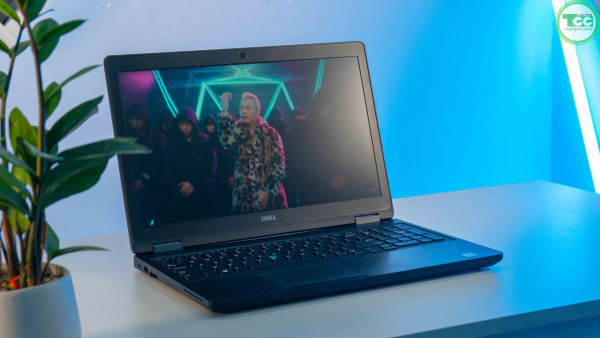 Dell Latitude E5580| Core i7-7600U Ram 8GB | SSD 256GB | VGA On | 15.6 inch Full HD