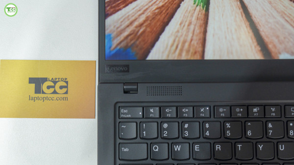 Lenovo ThinkPad X1 Carbon Gen 8  Core i7 10610U, RAM 16GB, SSD 256GB, 14.0