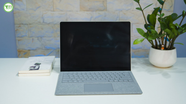 Surface Laptop 2 Core i7 8650U| RAM 8GB| SSD 256GB| Màn 13.5 inch