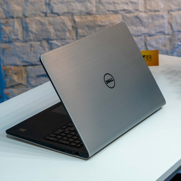 Dell Inspiron 5548 | i5 5200U | RAM 4GB |SSD 120G | 15.6” HD | VGA AMD Radeon R7 M260 (2GB)