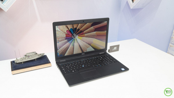 Dell Latitude 5590  i7*8550U| 8GB| 240GB SSD| 15.6 FHD| VGA Intel HD 620