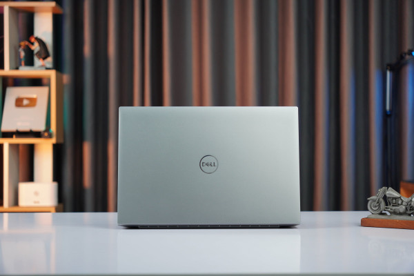 Dell Precision 5750 - Core i7-10750H | Ram 16GB | SSD 512GB | T2000 | FHD