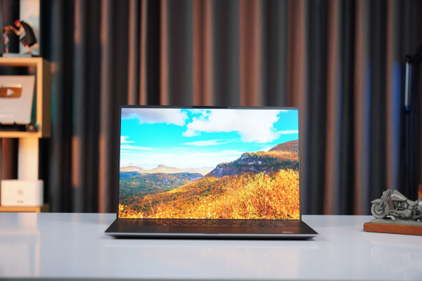 Dell Precision 5750 - Core i7-10750H | Ram 16GB | SSD 512GB | T2000 | FHD