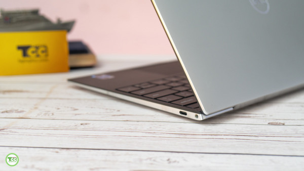 Dell XPS 9310 Core i7 1185G7 / Ram 32GB/ SSD 512GB / FHD+