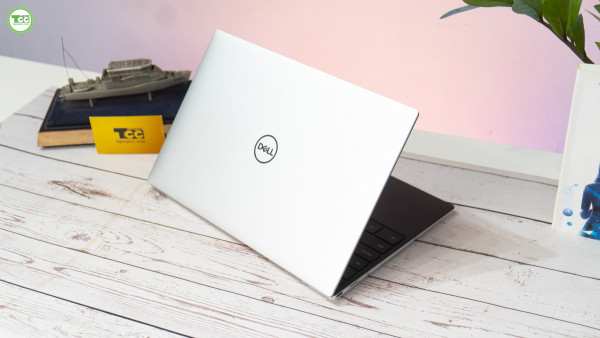 Dell XPS 9310 Core i7 1185G7 / Ram 32GB/ SSD 512GB / FHD+