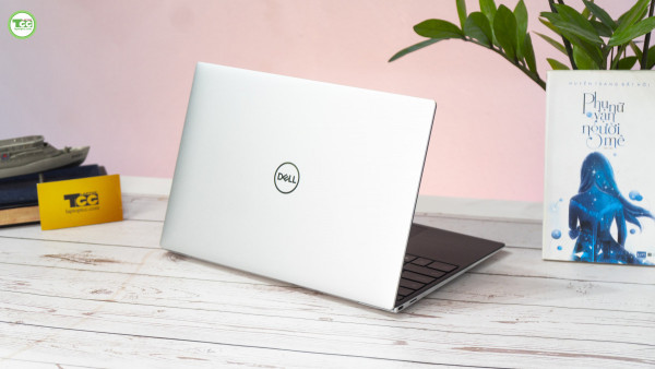 Dell XPS 9310 Core i7 1185G7 / Ram 32GB/ SSD 512GB / FHD+