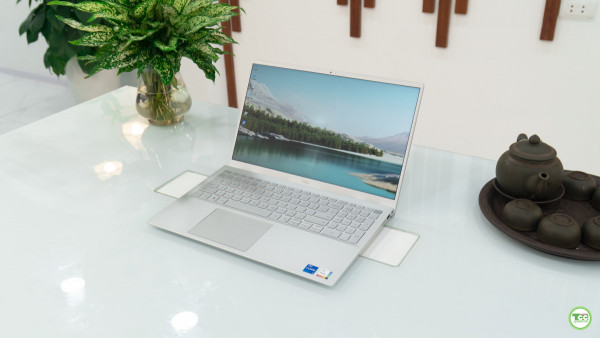 Dell Inspiron 15 5502 Core™ i7-1165G7, Ram 16GB, SSD 512GB, 15.6