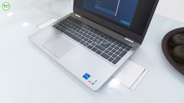 Laptop Dell Inspiron 3501