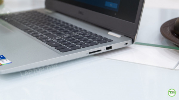 Laptop Dell Inspiron 3501