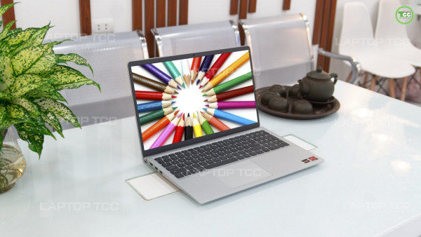 Laptop Dell Inspiron 3515