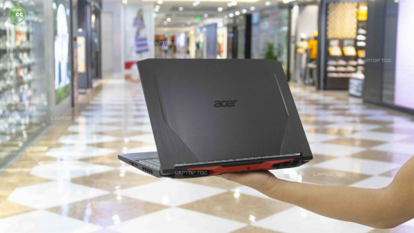 Laptop Gaming Acer Nitro 5 (2021) Core™ i7-11370H, RAM 8GB, SSD 512GB, 15.6