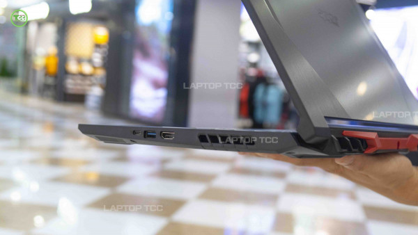 Laptop Gaming Acer Nitro 5 (2021) Core™ i7-11370H, RAM 8GB, SSD 512GB, 15.6