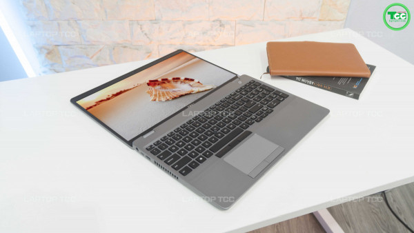 Dell Latitude 5511 (2020) Core i5-10300H, RAM 8GB, SSD 256GB, 15.6