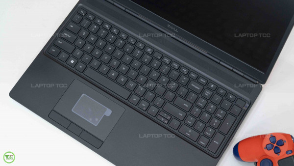 Dell Precision 7560 (2021) Xeon 11855M, Ram 32GB, SSD 512GB, 15.6