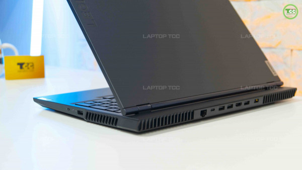 Lenovo Legion Y7000 2021