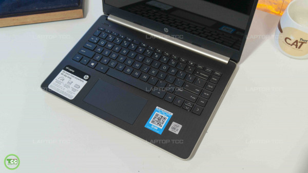 Laptop HP 14-DQ