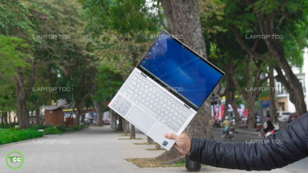 Dell Inspiron 7306 2 in1