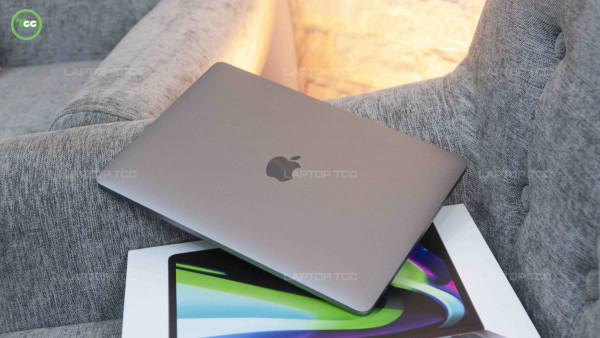 Macbook Pro 13 2020 M1 / 8GB / 256GB
