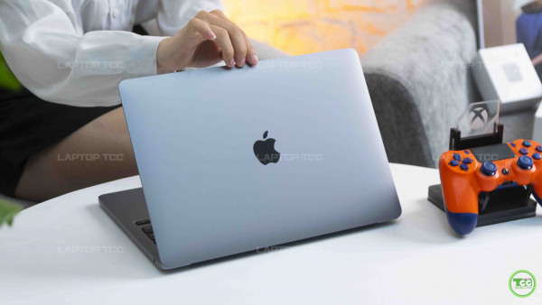 Macbook Pro 13 2020 M1 / 8GB / 256GB