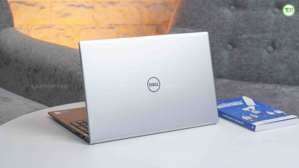 Dell Inspiron 15 5510 (2021) Core i7-11390H, RAM 8GB, SSD 256GB, 15.6