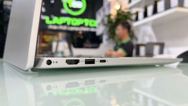  Dell Inspiron 16 5620 Core i5 1240P, Ram 16GB, SSD 512GB, 16