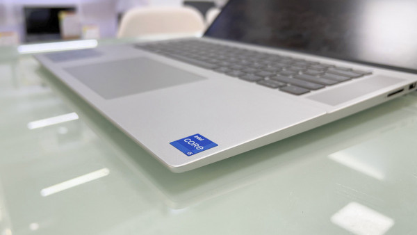  Dell Inspiron 16 5620 Core i5 1240P, Ram 16GB, SSD 512GB, 16