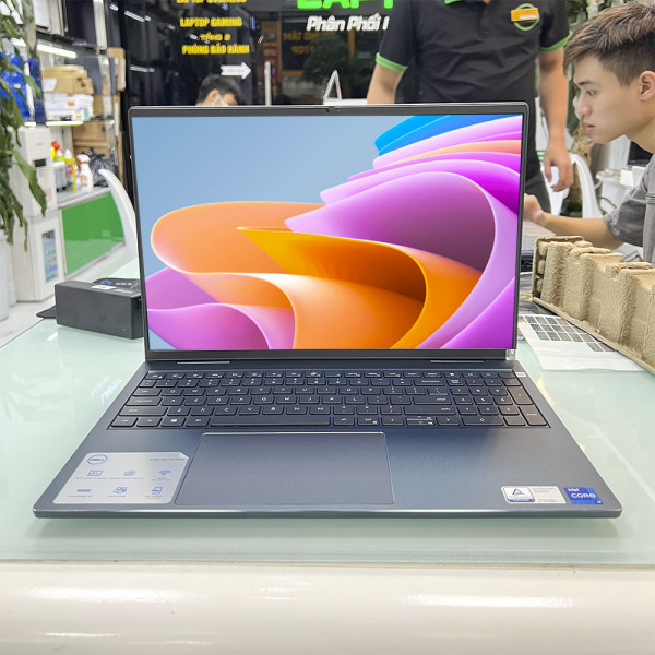 Dell Inspiron 7610 (2021) Core i7 11800H, RAM 16GB, SSD 512GB, 16
