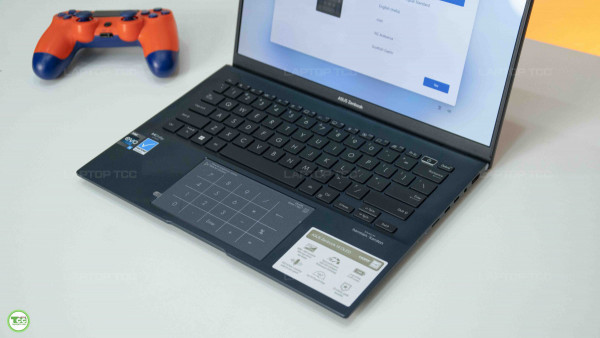 Asus Zenbook 14 Q409ZA