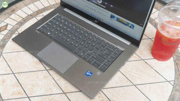 HP ZBook Studio G8