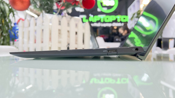 Dell Vostro 5310 Core i5 11300H, 16GB RAM, 512GB SSD, Card On, 13.3 inch 2.5K