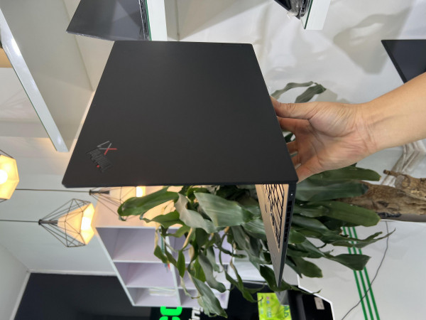 Lenovo ThinkPad X1 Nano Gen 2 Core i7-1260P, Ram 16GB, SSD 512GB, 13