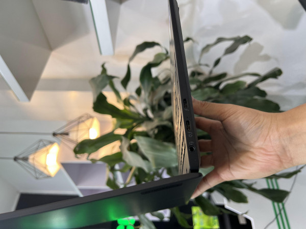 Lenovo ThinkPad X1 Nano Gen 2 Core i7-1260P, Ram 16GB, SSD 512GB, 13